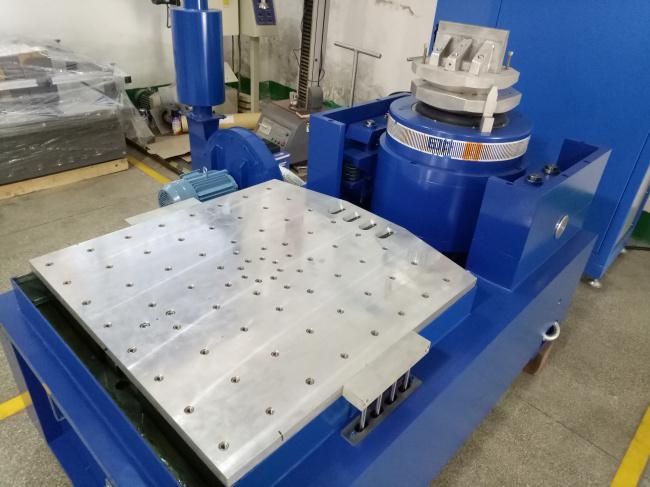 Temperature Humidity and Vertical Vibration Comprehensive Test Machine