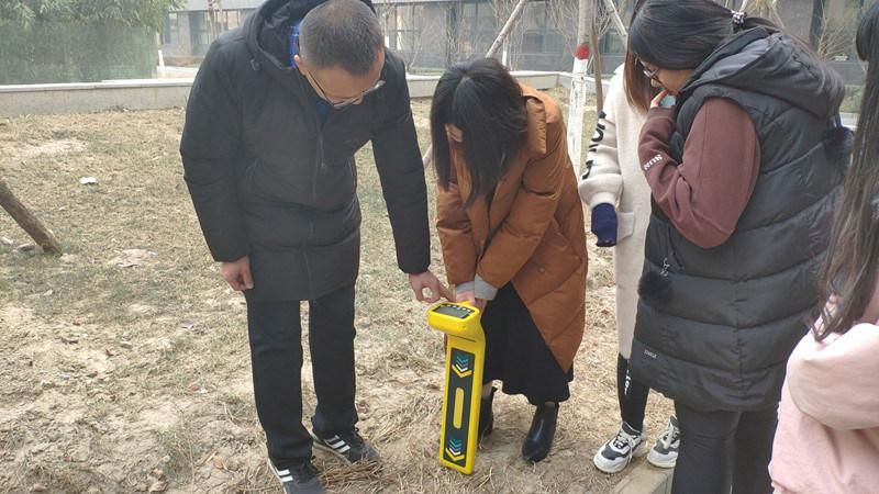 High Precision Cable and Pipe Tracing Equipment Pipeline Finder Price